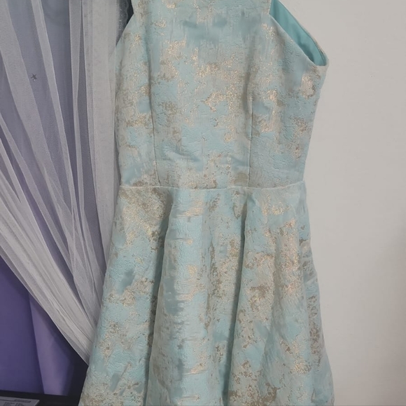 designer dress 10/12 - Picture 2 of 2